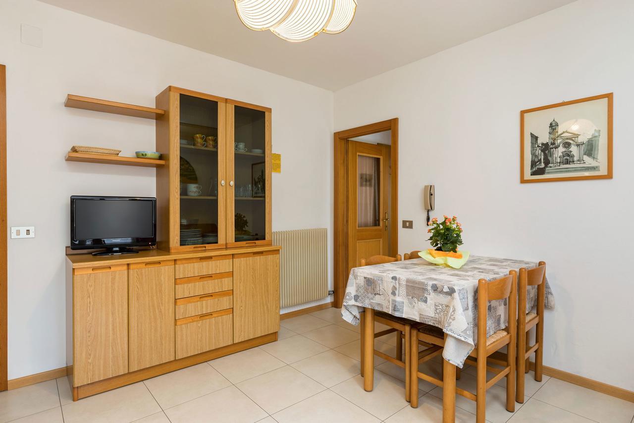 Appartamenti Residenza Pineta โมลเวโน ภายนอก รูปภาพ