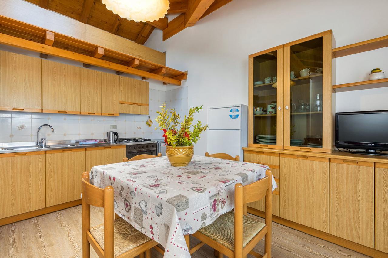 Appartamenti Residenza Pineta โมลเวโน ภายนอก รูปภาพ